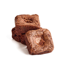 Load image into Gallery viewer, The Marvellous Melt in the Middle Brownie (v) - Eleanor&#39;s
